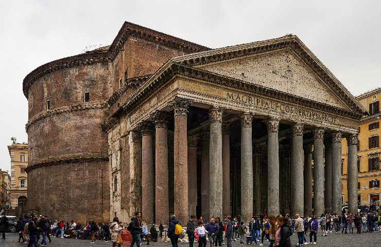 La visita del Pantheon e degli altri monumenti e musei statali sarà gratis in occasione del 25 aprile